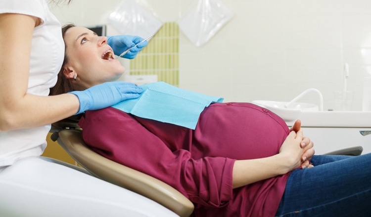 Tratamento Odontológico em Gestantes: Risco ou Prioridade?